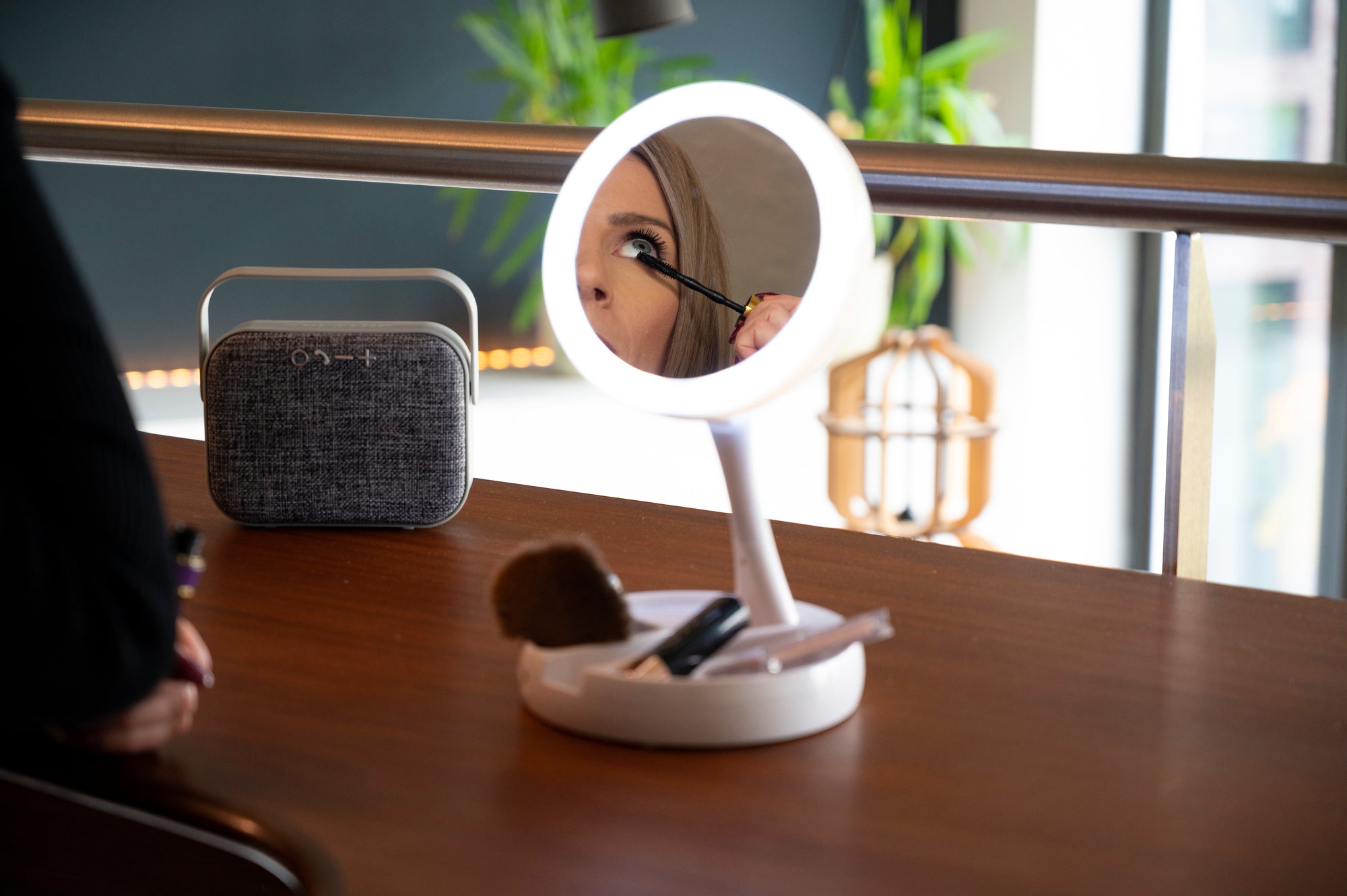 GRUNDIG COSMETIC MIRROR 21LED FOLDABLE - Tuincentrum Lopik