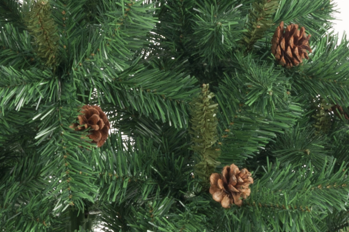CHRISTMAS GIFTS KUNSTKERSTBOOM SPRUCE 210CM 980 TAKKEN MET DENNENAPPELS - Tuincentrum Lopik