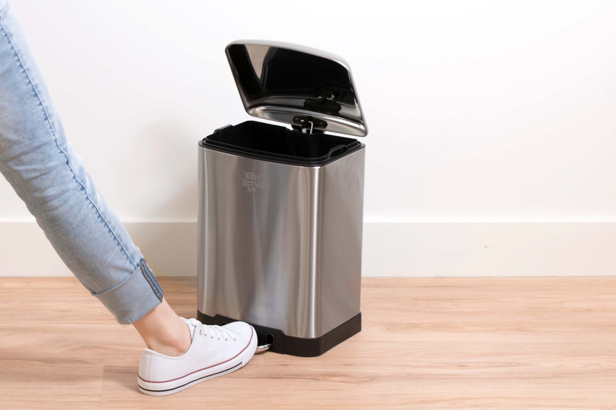 DIRT DEVIL PEDAL BIN 12L 2PC SOFT CLOSE - Tuincentrum Lopik
