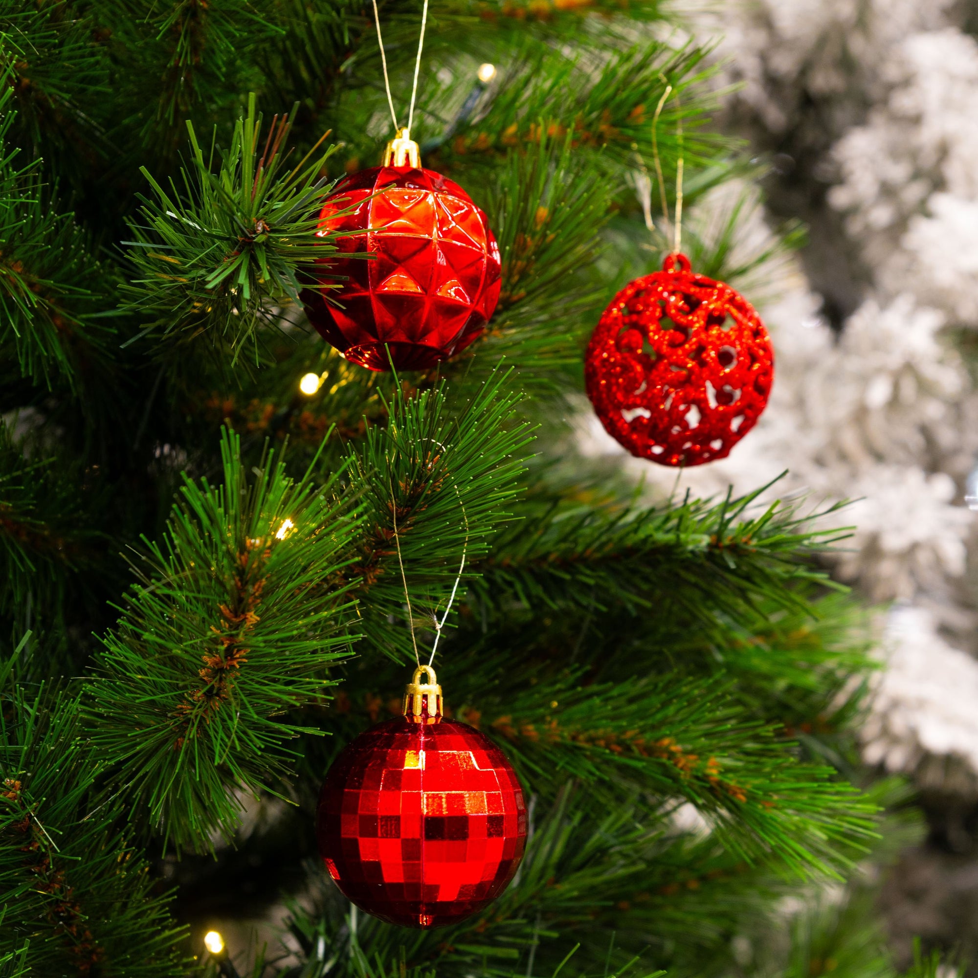 GIFTSOME KERSTBALLEN SET 60 STUKS ROOD - Tuincentrum Lopik