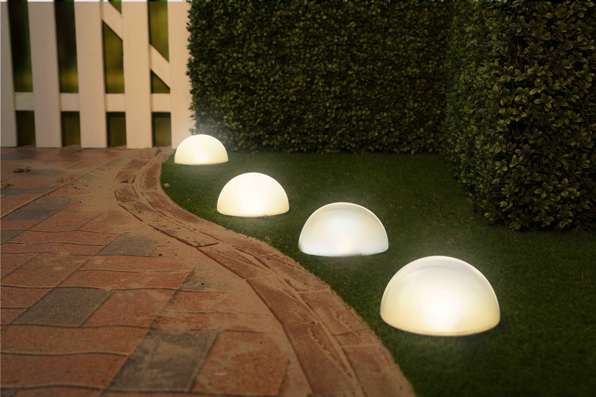 GRUNDIG SOLAR TUINSPOT Ø15 CM SET VAN 5 - Tuincentrum Lopik