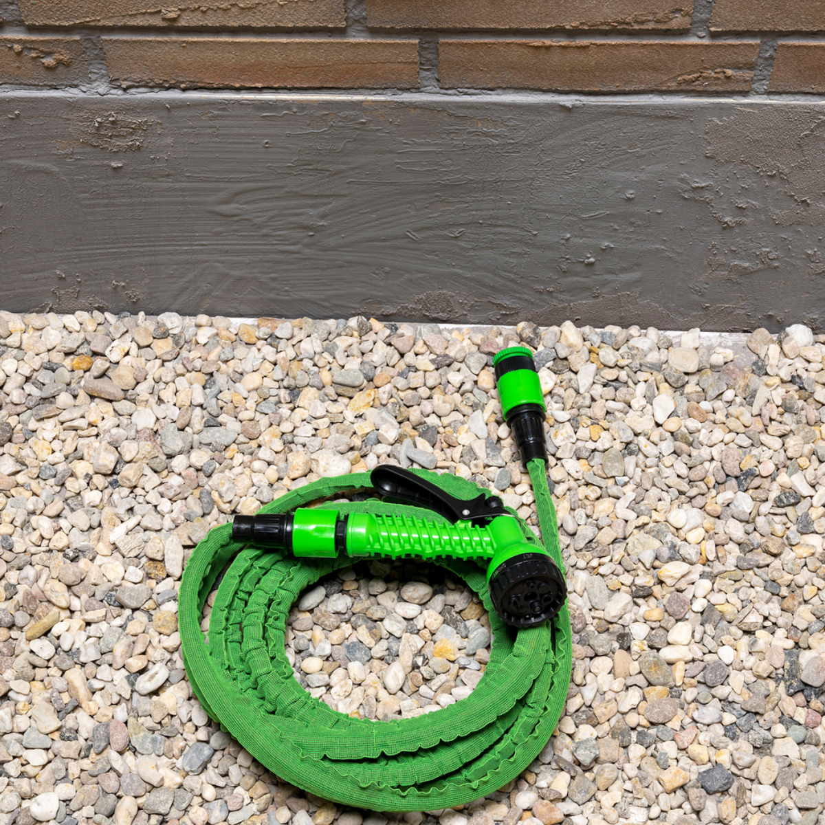 KINZO FLEXIBELE TUINSLANG SET 10-20M MET SPROEIKOP - Tuincentrum Lopik