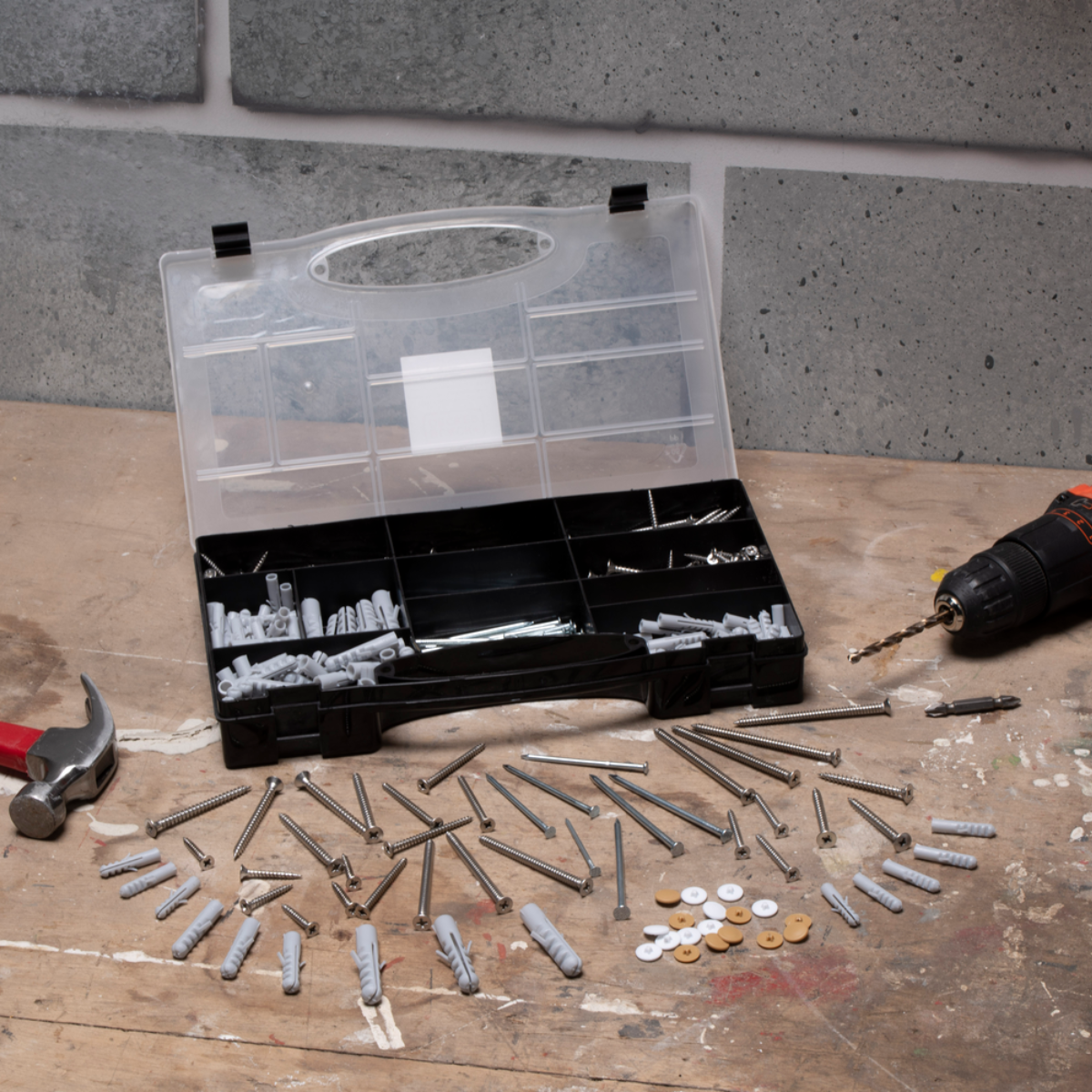 BLACK+DECKER SPIJKERS PLUGGEN EN SCHROEVEN SET 560 STUKS - Tuincentrum Lopik