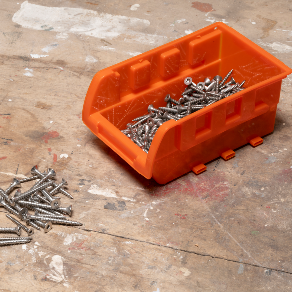 BLACK+DECKER SORTEERBAKJES 8 STUKS OPSTAPELBAAR ORANJE VOOR OPBERGSYSTEEM - Tuincentrum Lopik