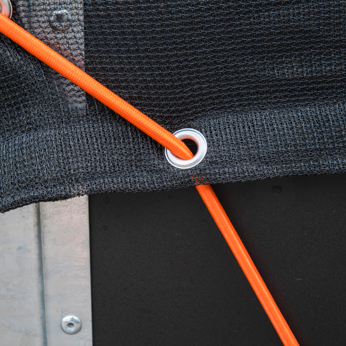 BLACK+DECKER AANHANGWAGENNET 2X3M FIJNMAZIG MET ELASTIEK 8MM ZWART - Tuincentrum Lopik