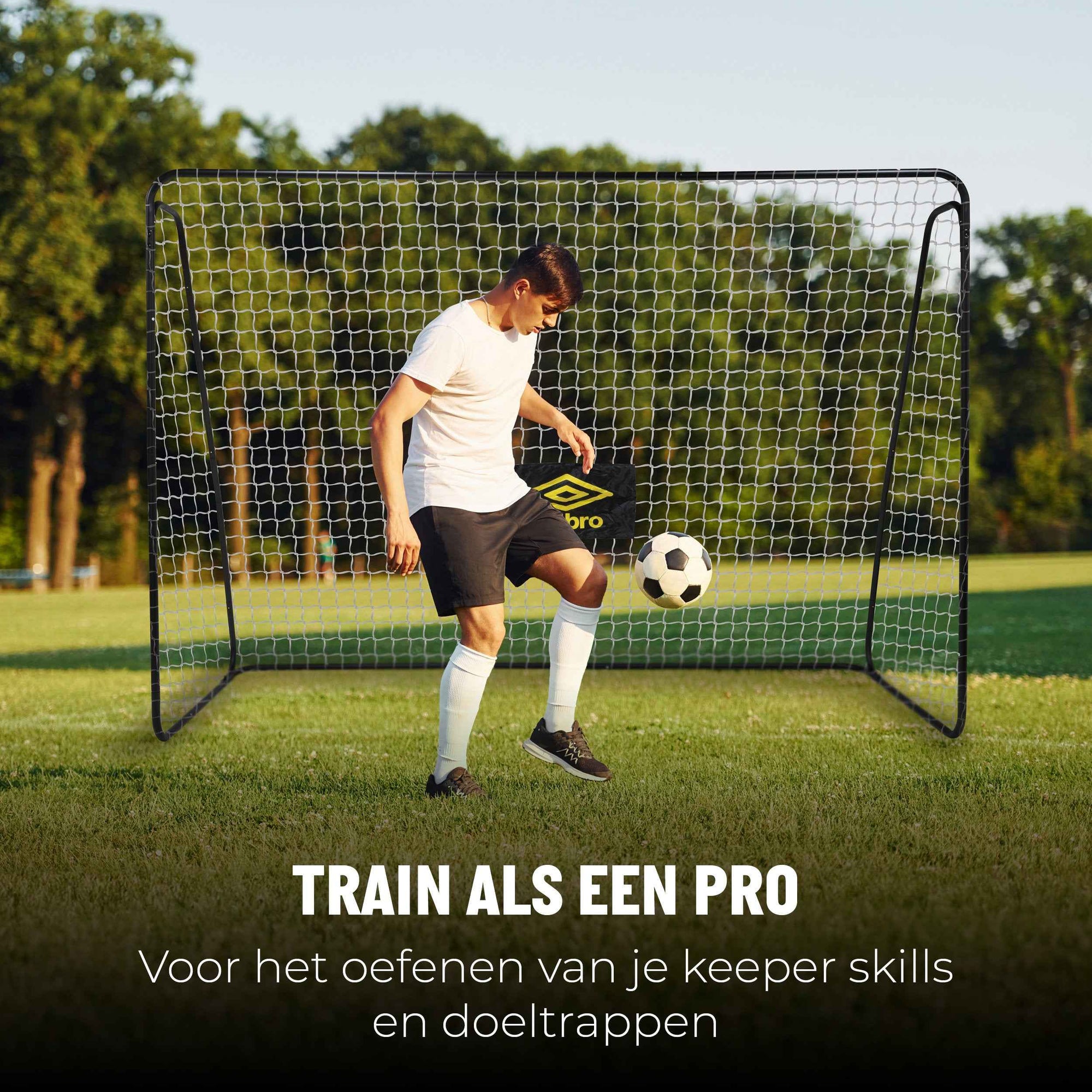 UMBRO VOETBALDOEL 300 X 205 X 120CM - Tuincentrum Lopik