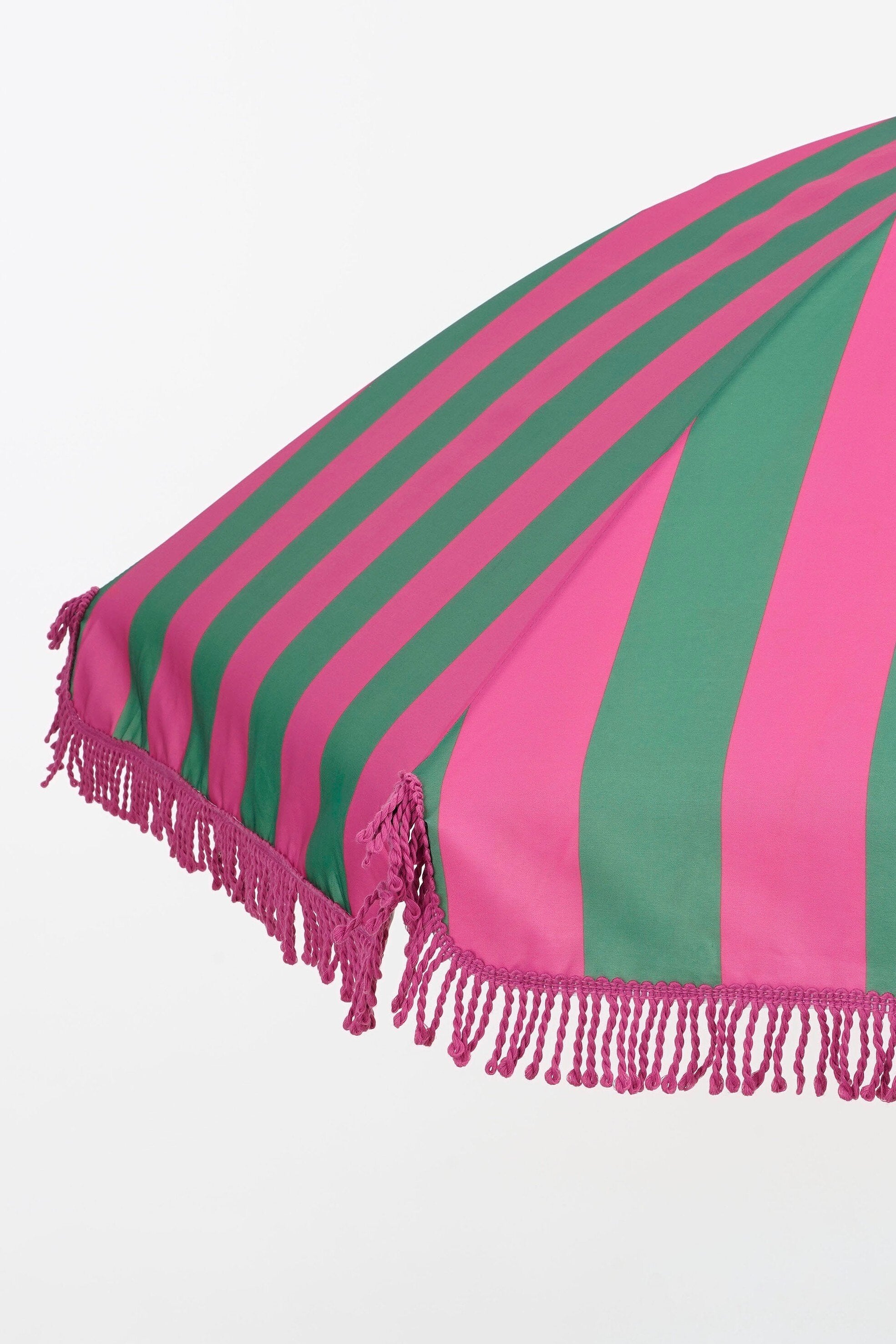 Osborn Parasol Green - H238Xd220Cm