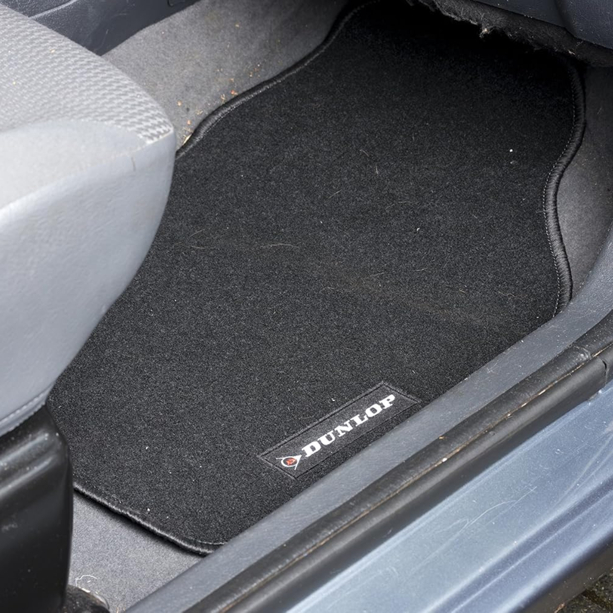 DUNLOP AUTOMATTEN SET TEXTIEL 4-DELIG ZWART - Tuincentrum Lopik