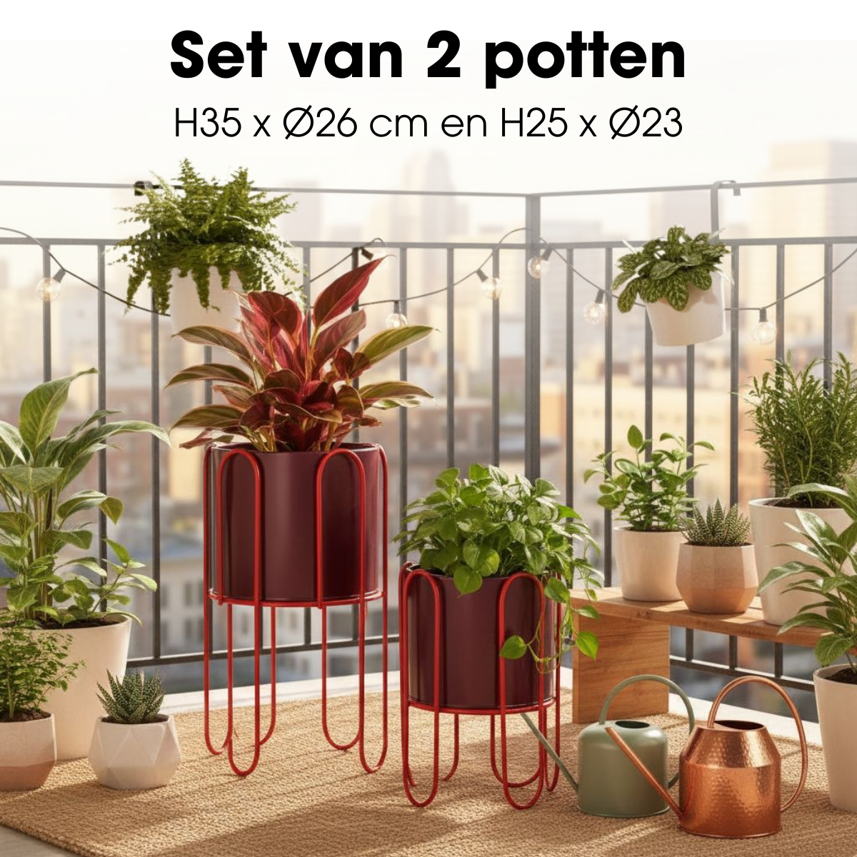 MICA DECORATIONS DIONE BLOEMPOT OP STANDAARD DONKERROOD IJZER SET VAN 2 - Tuincentrum Lopik