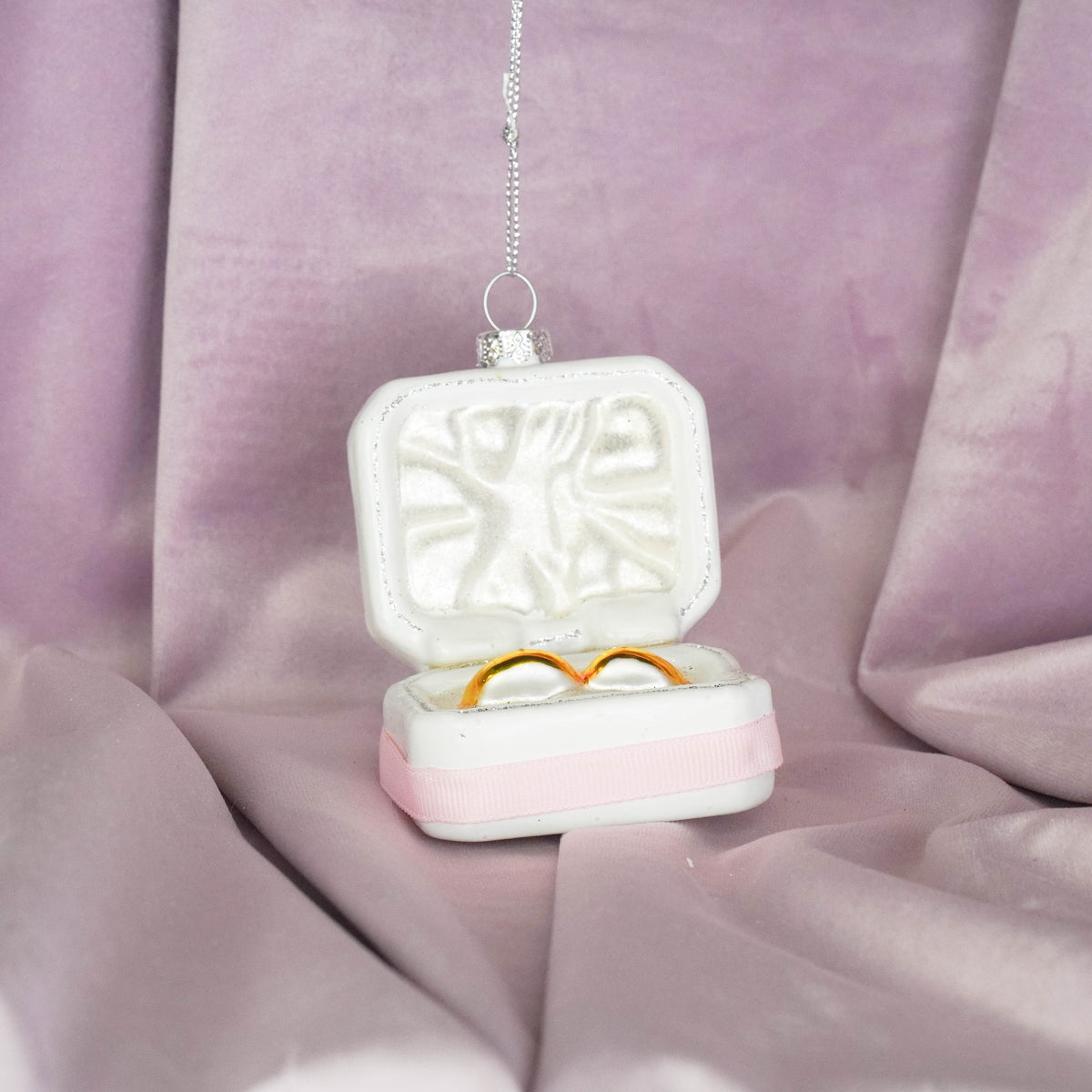 HOUSEVITAMIN KERSTHANGER MARRY ME RINGS GLAS ROZE/WIT/GOUD 11 CM