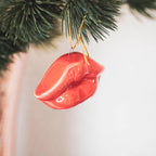 HOUSEVITAMIN KERSTHANGER LIPPEN KERAMIEK ROOD 6,5 CM