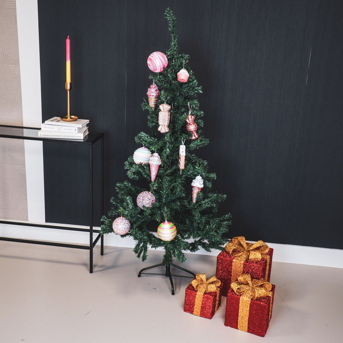HOUSEVITAMIN SET VAN 3 LED KERSTCADEAUS POLYSTYREEN ROOD/GOUD 15/20/25 CM