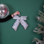 HOUSEVITAMIN DECORATIEVE KERSTSTRIK PAILLETTEN STOF ZILVER 32 X 40 CM