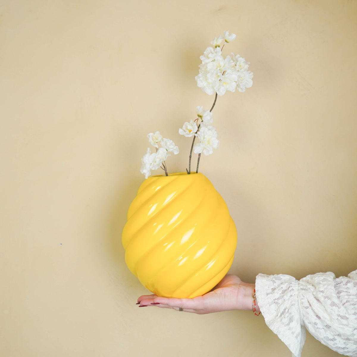 HOUSEVITAMIN VAAS SWIRL KERAMIEK GEEL 21,5 CM