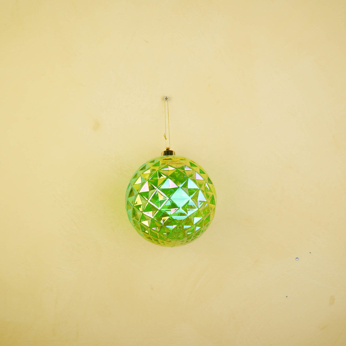 HOUSEVITAMIN KERSTBAL KUNSTSTOF GROEN 15 CM