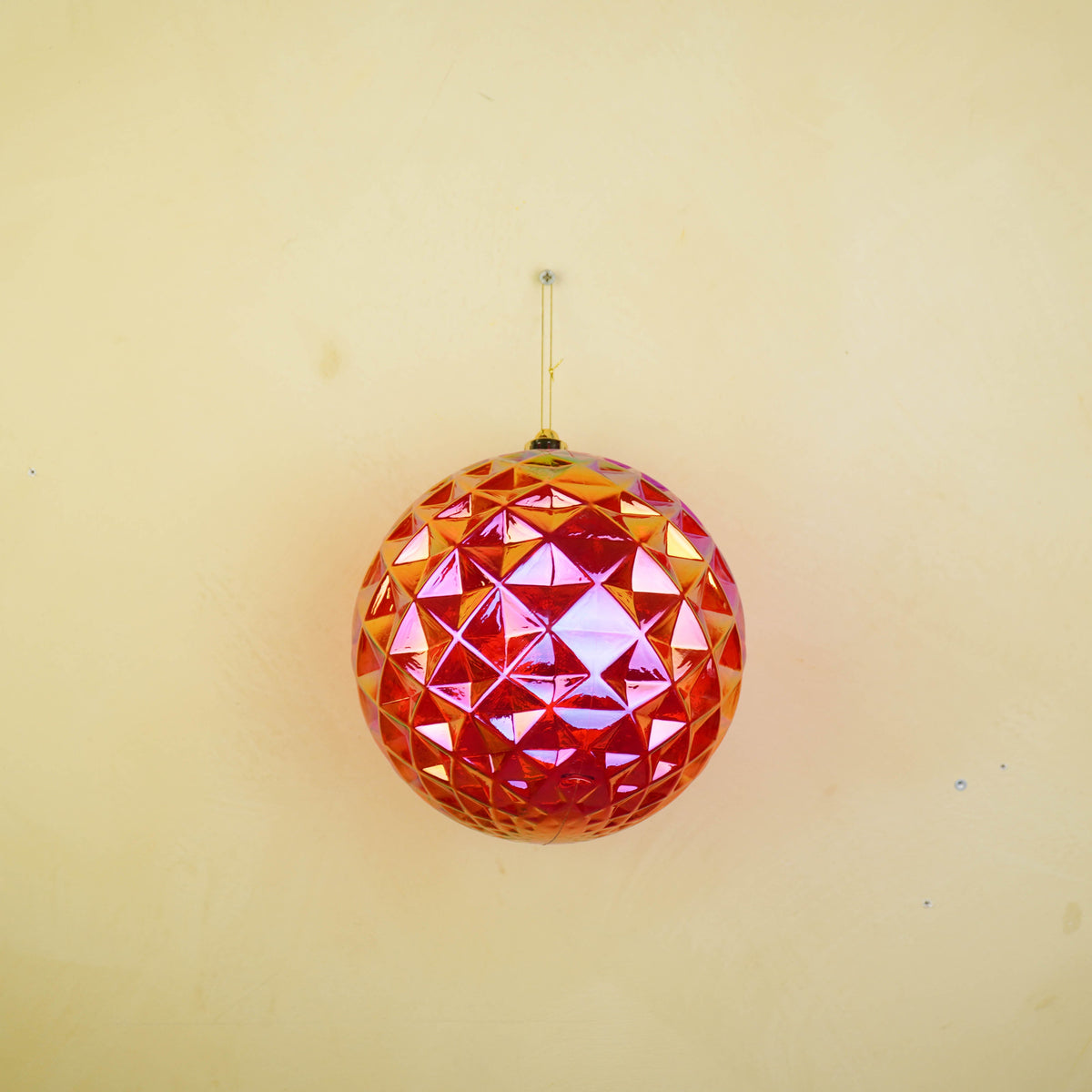 HOUSEVITAMIN KERSTBAL KUNSTSTOF ROOD 20 CM
