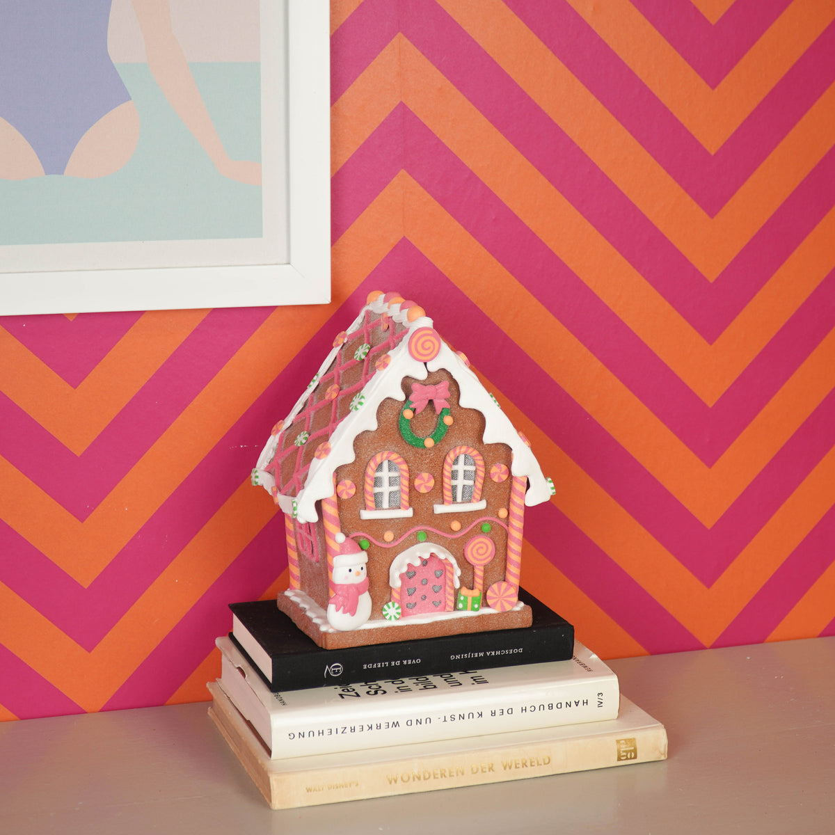 HOUSEVITAMIN LED CANDY HOUSE POLYRESIN BRUIN/ROZE 23,5 CM