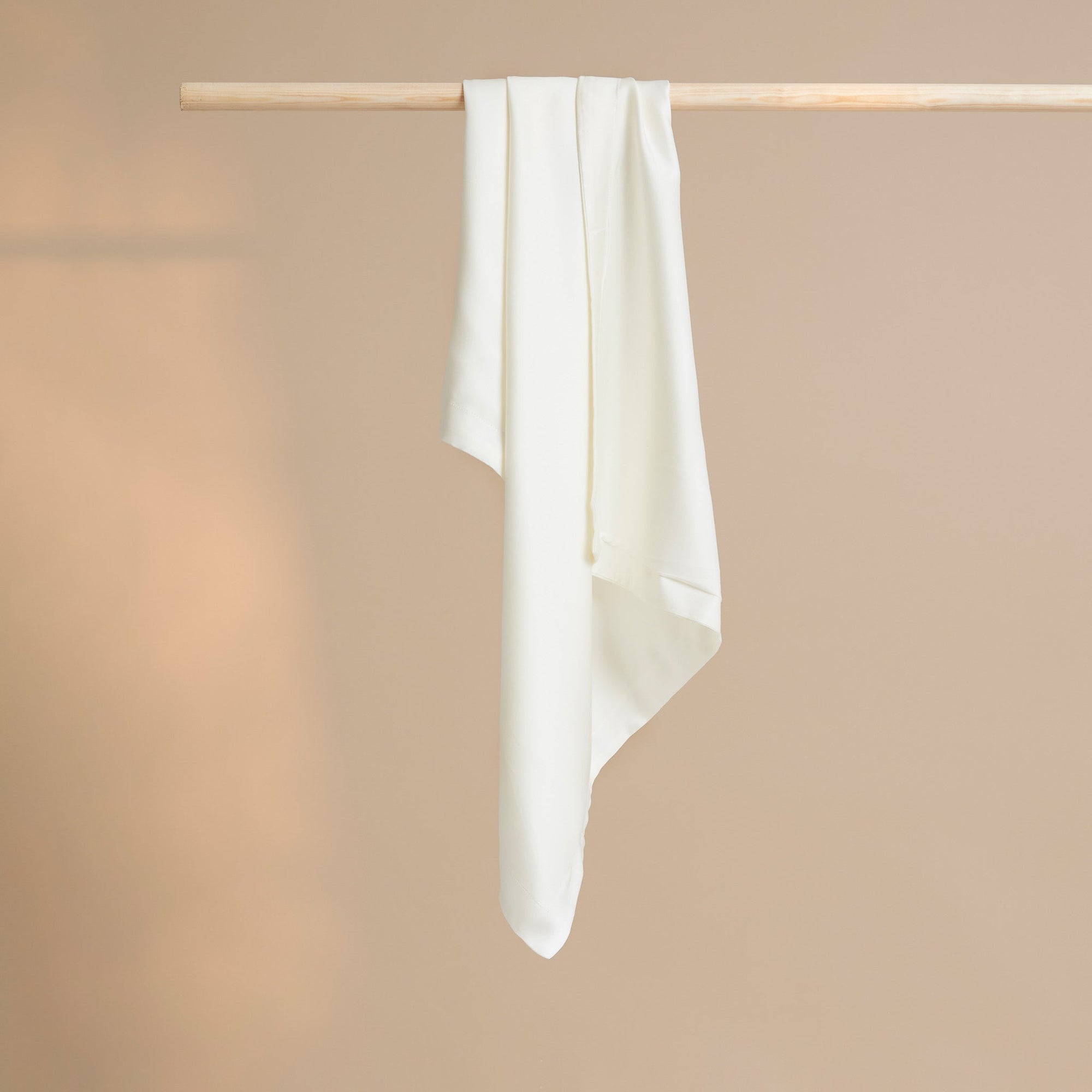 COCO & CICI TENCEL SATEEN KUSSENSLOOP OFF WHITE - 1 KUSSENSLOOP 50X90