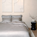 COCO & CICI TENCEL SATEEN KUSSENSLOOP TAUPE 70 X 60 CM ZONDER VOLANT