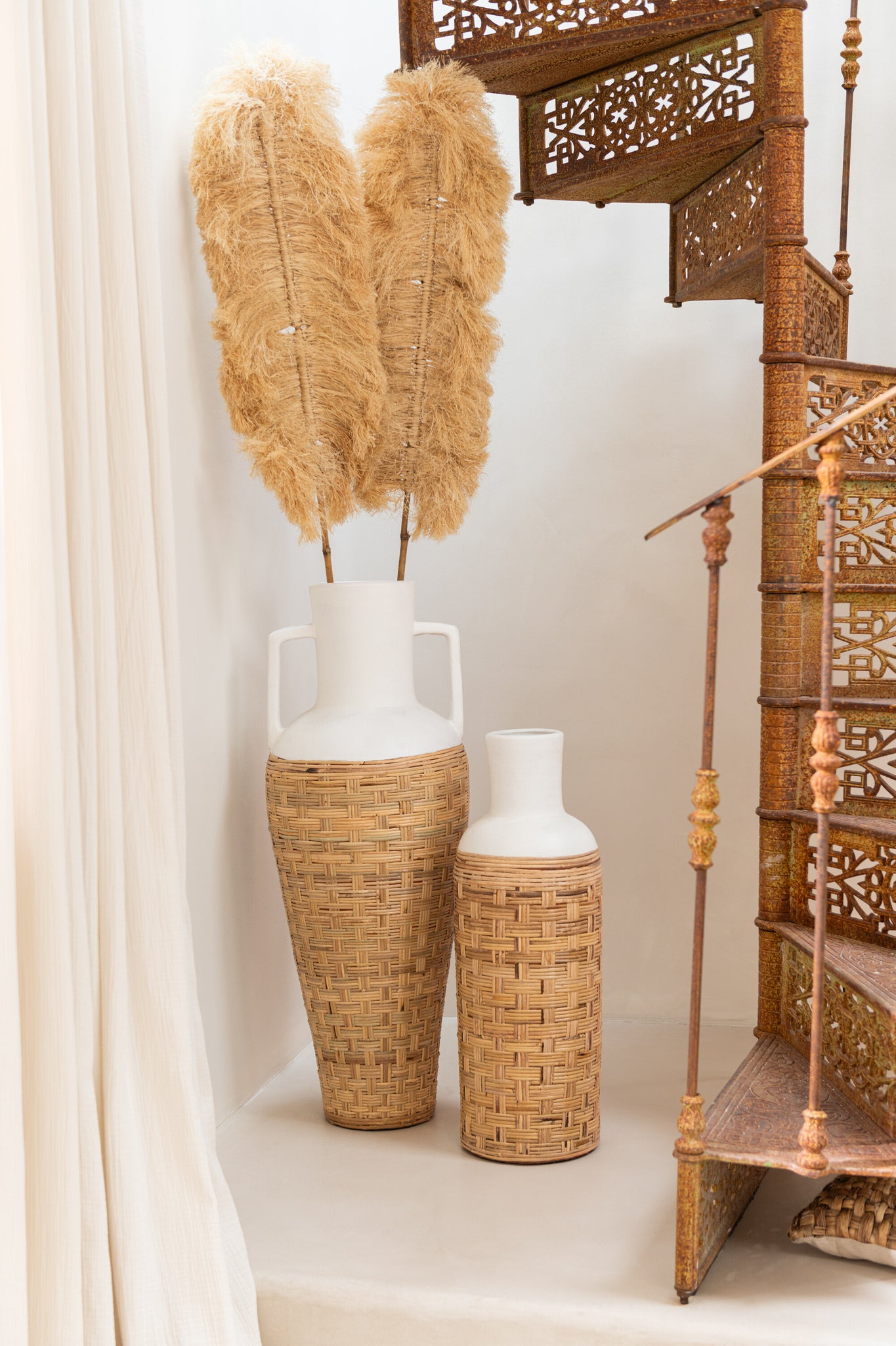 J-LINE VASE WEAVING TERRACOTA/RATTAN WHITE/NATURAL - Tuincentrum Lopik