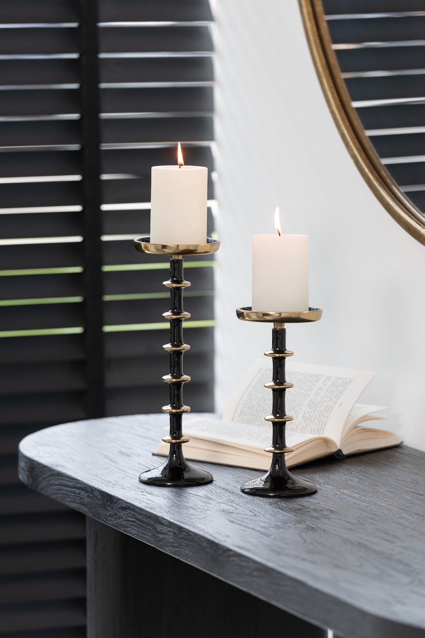 Candle Holder Ball Metal Black/Gold Small - Tuincentrum Lopik