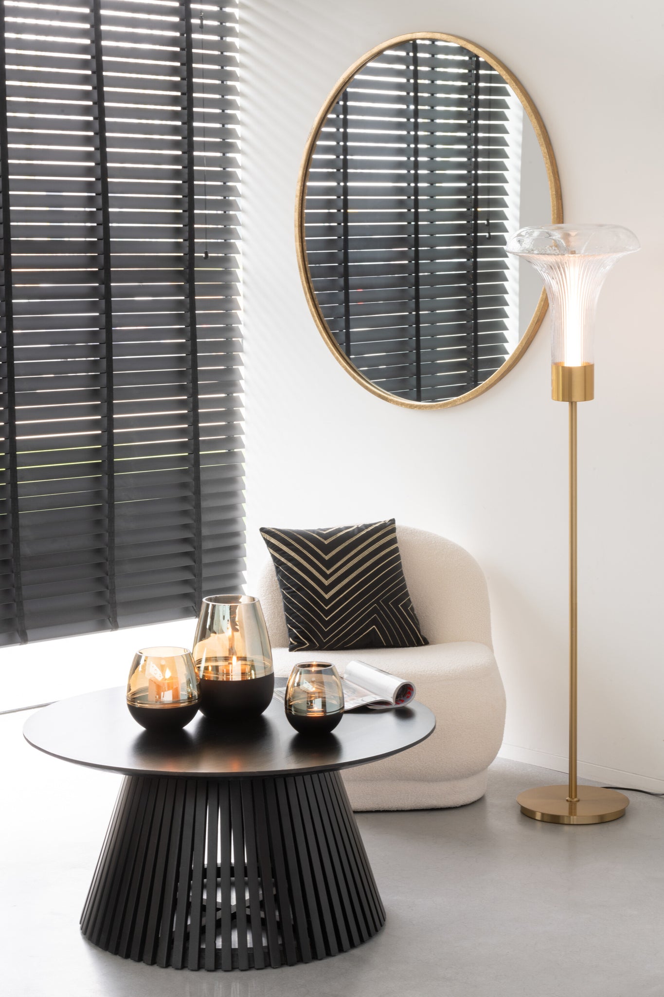 Vloerlamp LED goudkleurig metaal/doorzichtig glas