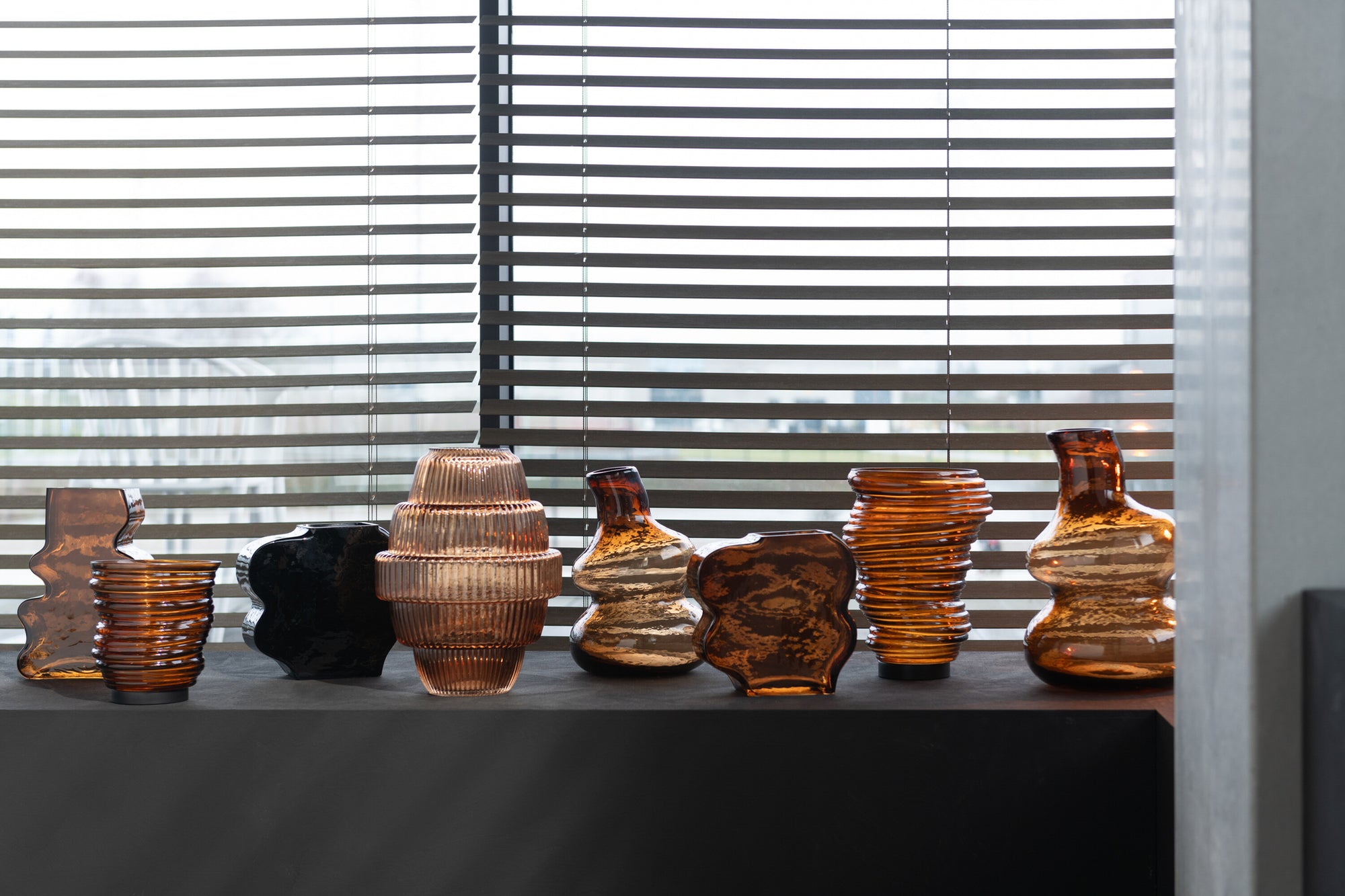 J-LINE VASE MAX GLASS BROWN LARGE - Tuincentrum Lopik