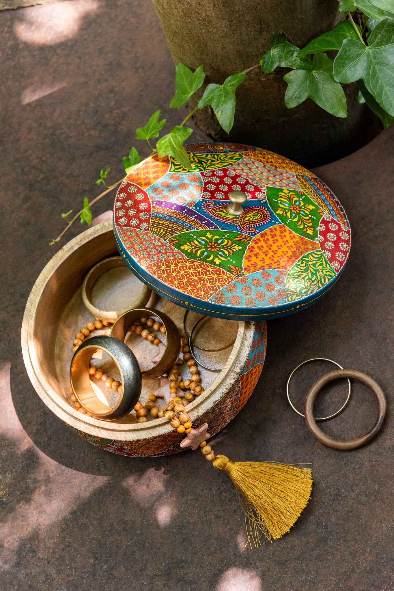 J-LINE BOX + LID DELHI ROUND MANGO WOOD MIX - Tuincentrum Lopik
