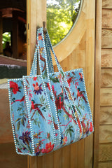 J-LINE TOTE BAG BIRDS/FLOWERS COTTON VELVET BLUE - Tuincentrum Lopik