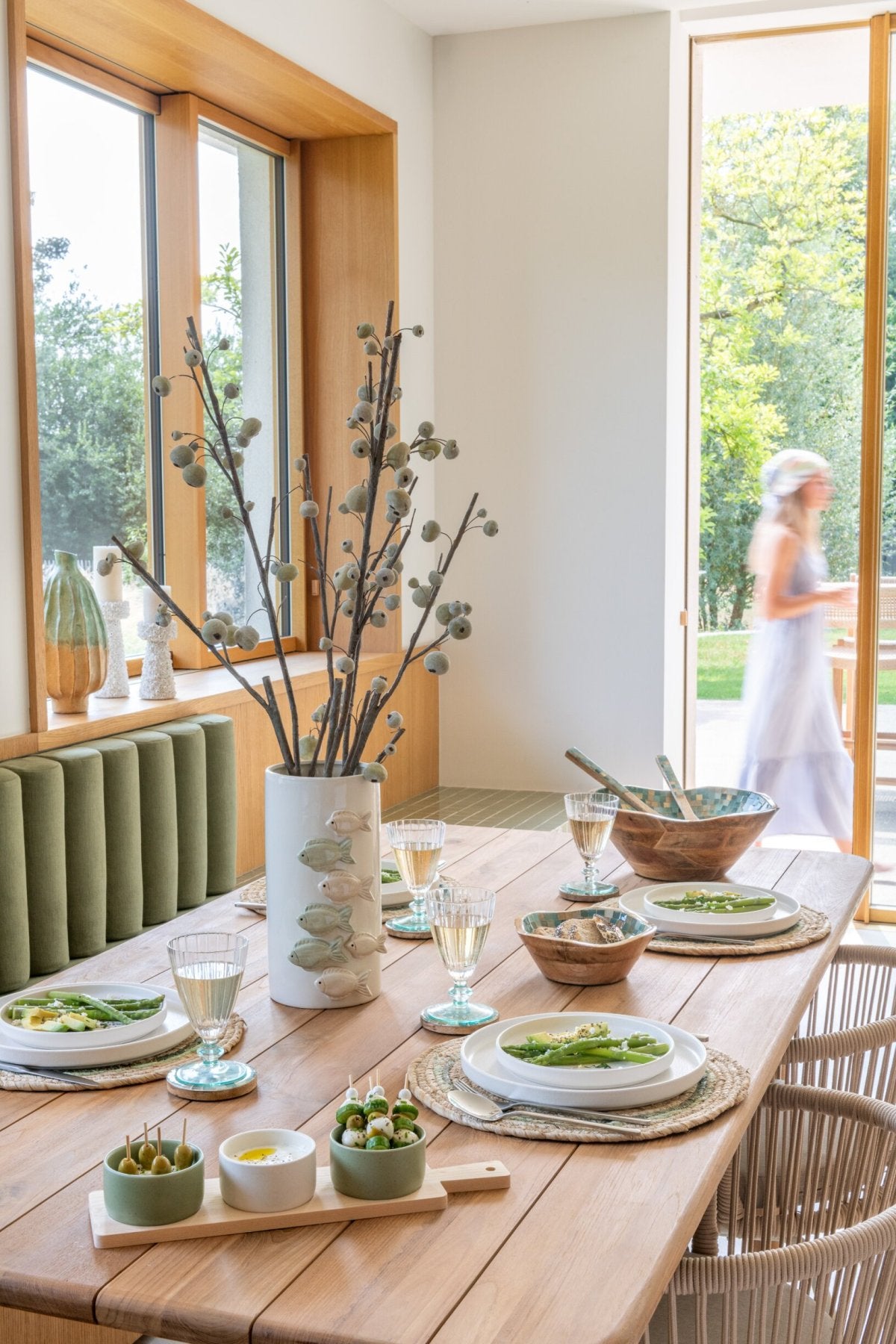 J-LINE TAPAS SERVICE 3 SETS + HOUTEN DIENBLAD RAAMDOOS GROEN/WIT