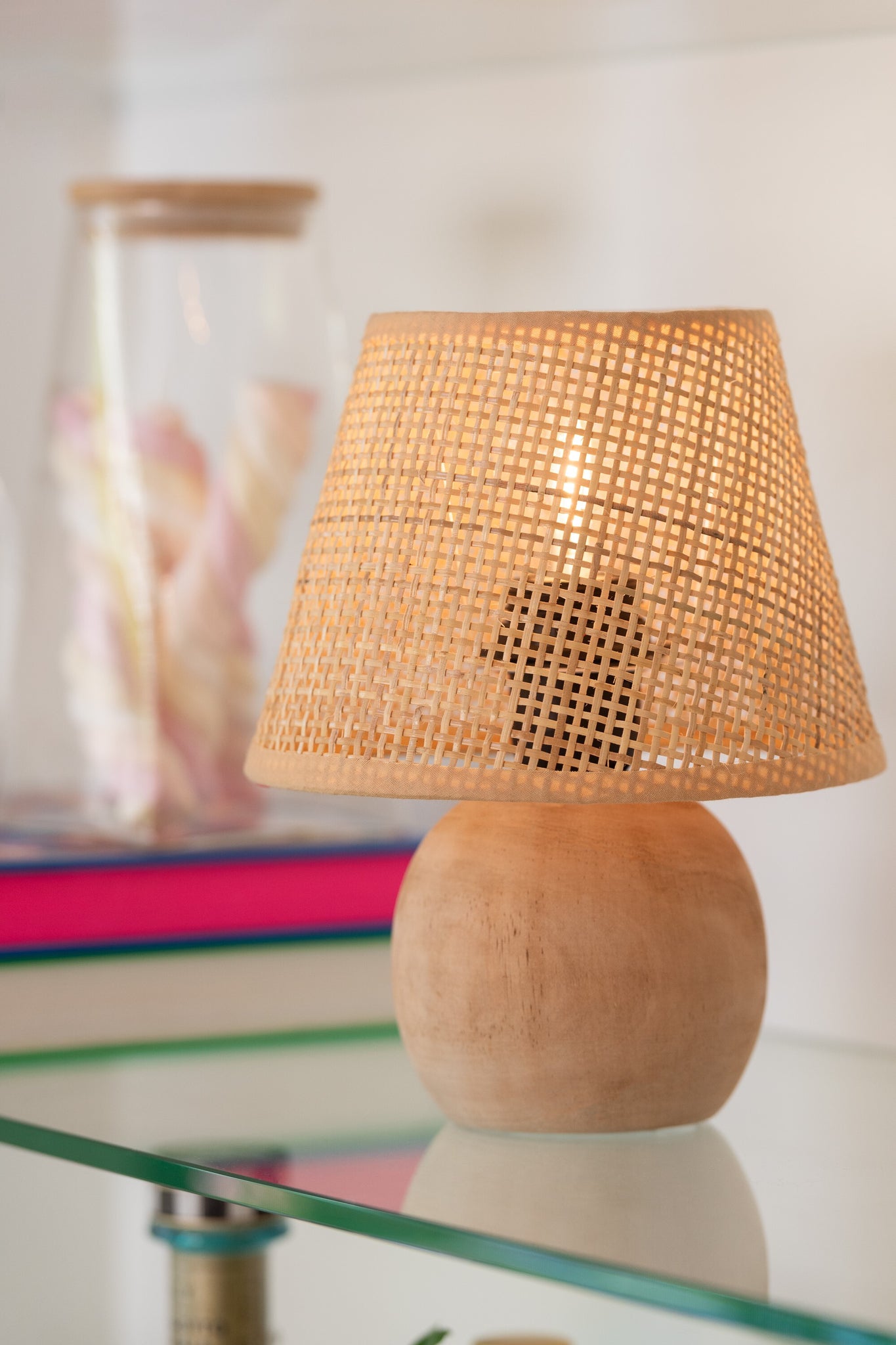 J-LINE TAFELLAMP LED GEVLOCHTEN HOUT RATTAN NATUREL 17X23CM - Tuincentrum Lopik