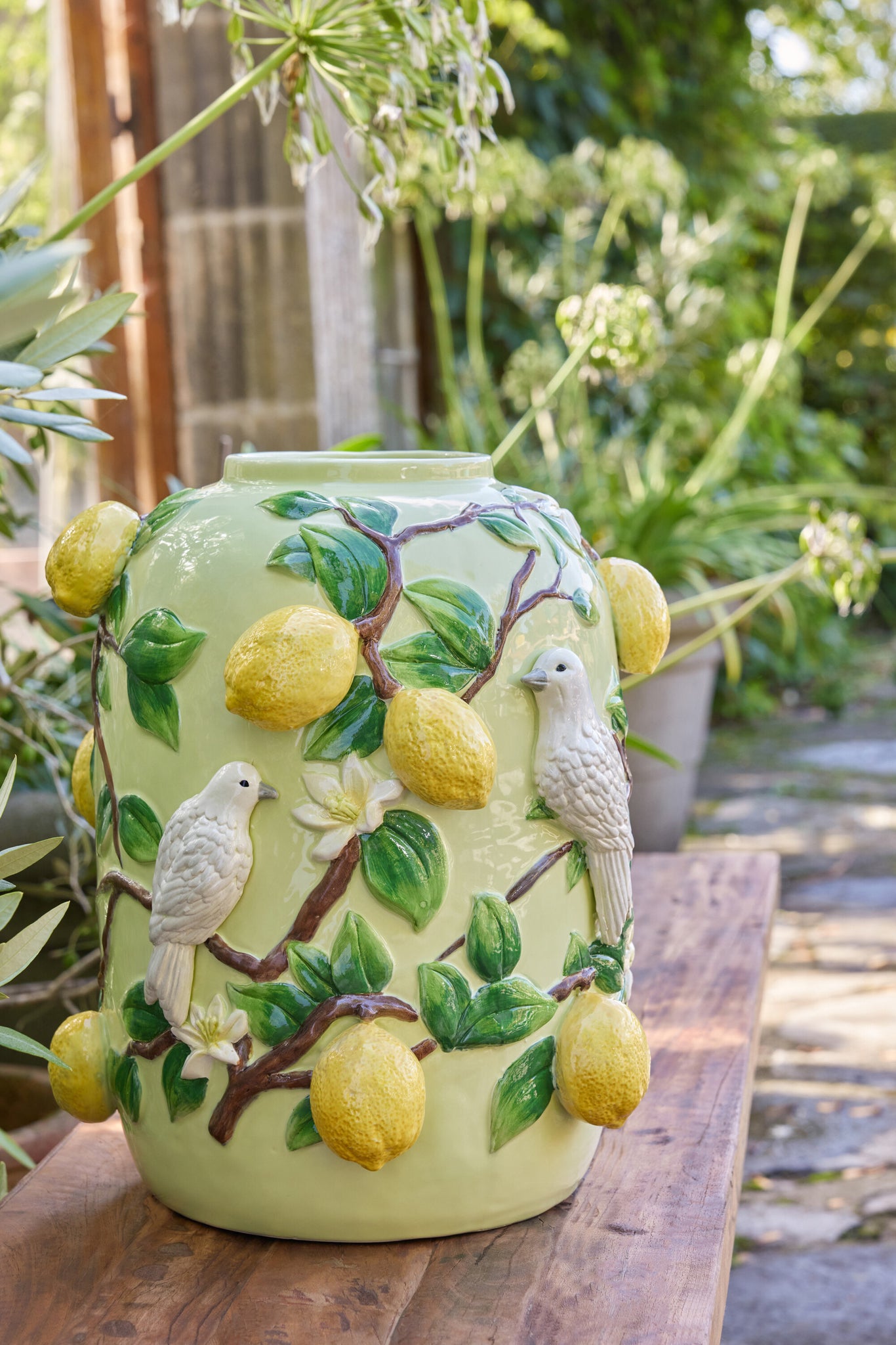 J-LINE VASE BIRD/LEMONS CERAMIC GREEN/YELLOW LARGE - Tuincentrum Lopik