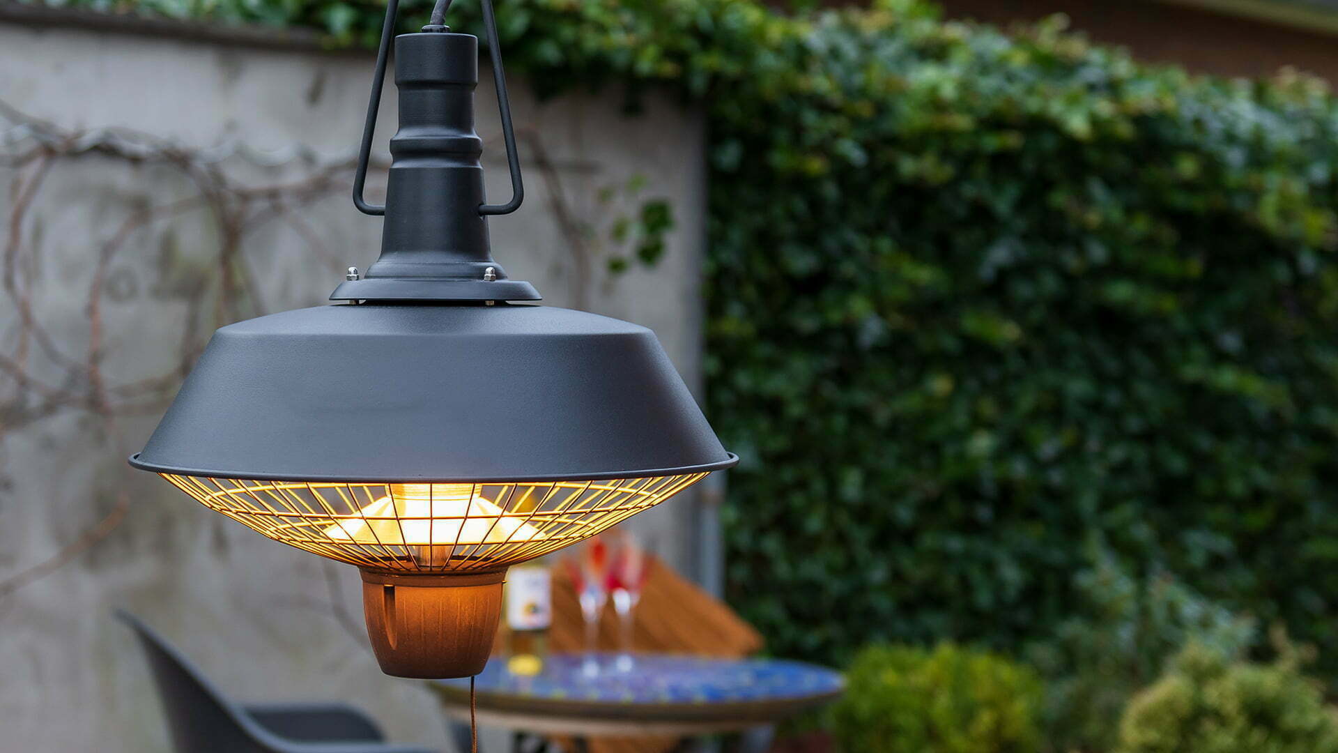 SUNRED INDUS BRIGHT HANGEND TERRASVERWARMER ZWART 2100W RSH16