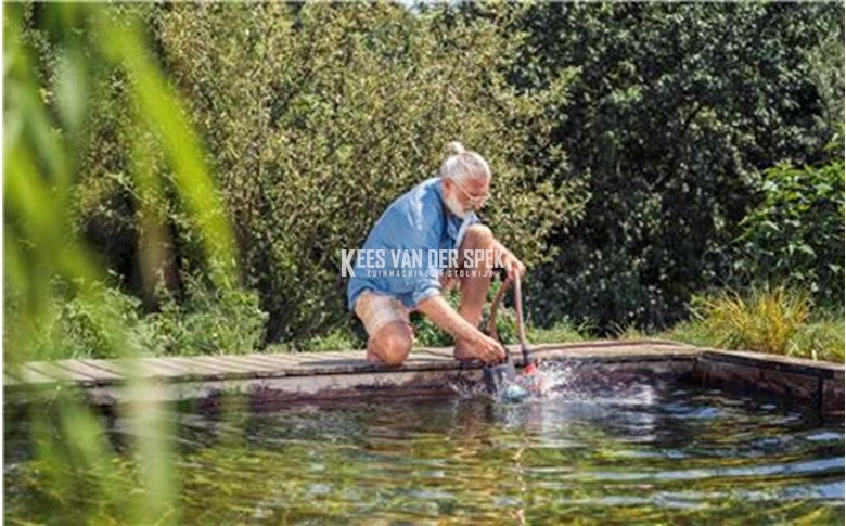  VUILWATER DOMPELPOMP 9000 MET VLOTTER