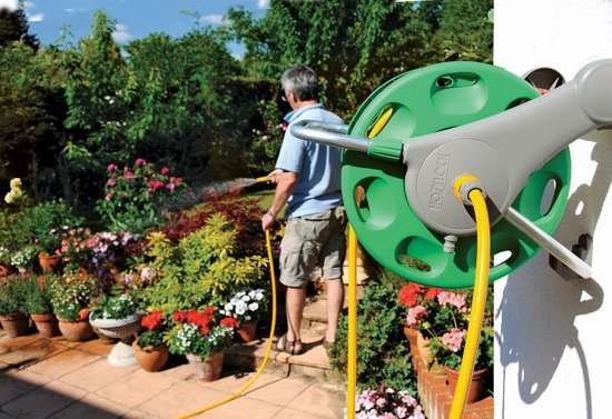  SLANGHASPEL + WANDHOUDER 2-IN-1 INCL. 25M SLANG, KOPPELINGEN EN TUINSPUIT