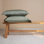 Coco & Cici - Bamboe Kussensloop 80 x 80 cm - Kussenhoes - Olijfgroen - 100% Eco Bamboe - Volant 2 cm - 1 stuk - Tuincentrum Lopik