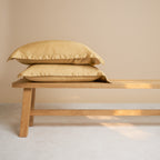 Coco & Cici - Bamboe Kussensloop 80 x 80 cm - Kussenhoes - Okergeel - 100% Eco Bamboe - Volant 2 cm - 1 stuk - Tuincentrum Lopik