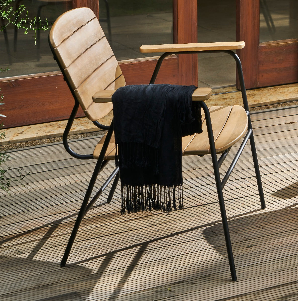 ORBEC LOUNGESTOEL ZWART / LIGHT TEAK LOOK