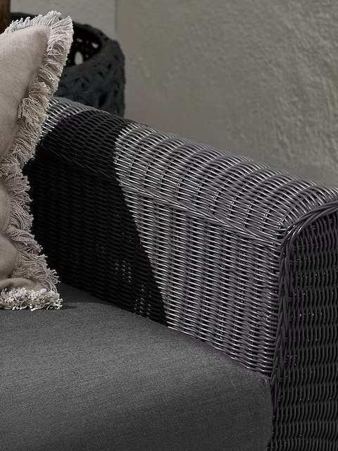JONAH 2-ZITS SOFA STAAL DONKERGRIJS WICKER ROUND 3MM DONKERGRIJS ANTRACIET ROYAL GREY BRANDVERTRAGENDE KUSSENS
