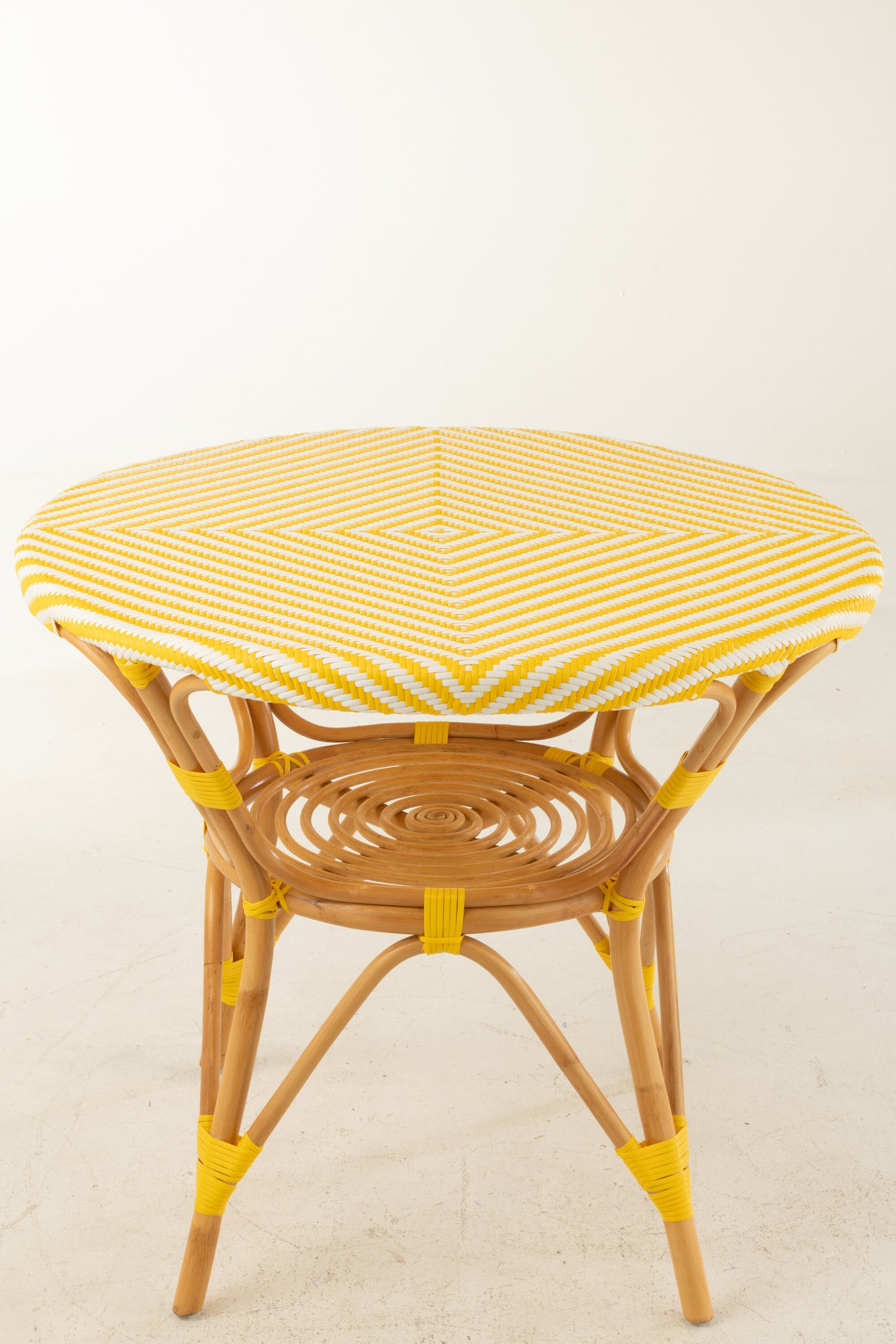 Eettafel rotan geel/wit