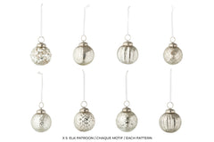 J-LINE DOOS VAN 40 KERSTBALLEN 8 PATRONEN GLAS ZILVERKLEURIGllen 8 patronen glas zilverkleurig