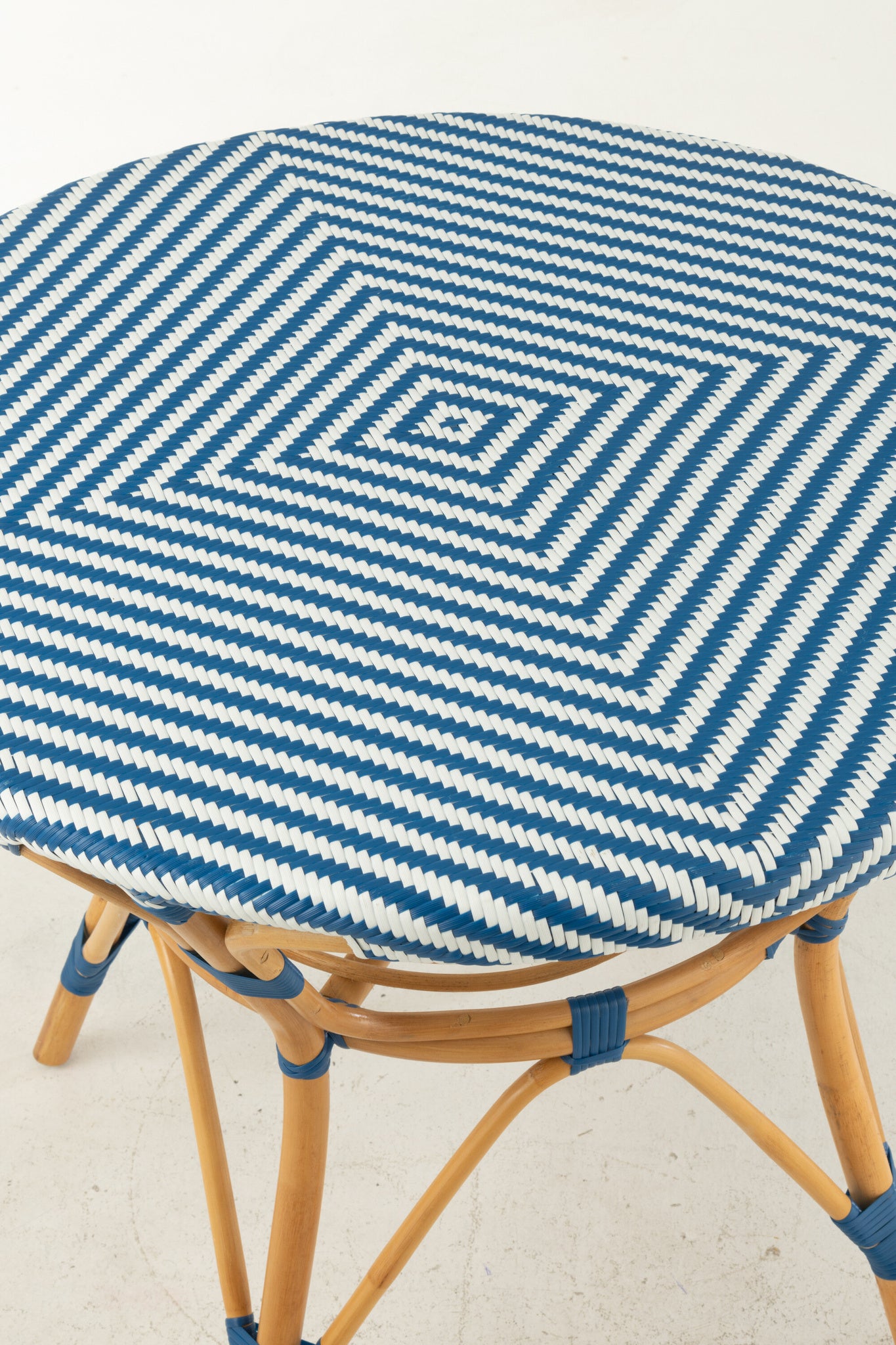 Eettafel rattan blauw/wit