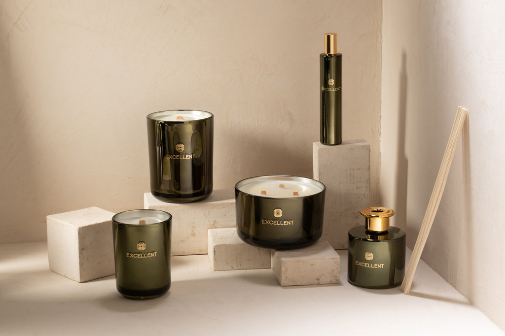 J-LINE SCENTED CANDLE EXCELLENT BERGAMOT WOOD GROEN SMALL - 50U
