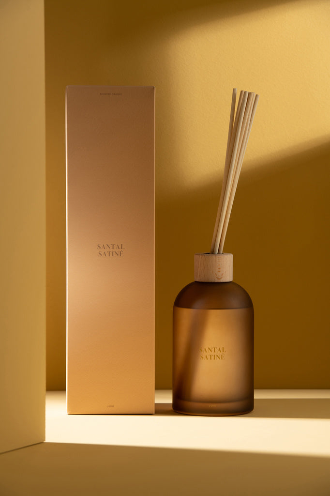 J-LINE GEURSTOKJES ACCORDS ESSENTIELS – SANTAL SATINÉ 550ML