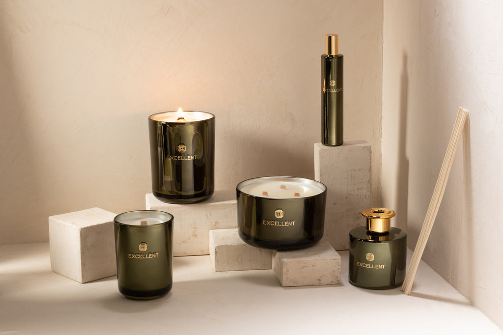 J-LINE SCENTED CANDLE EXCELLENT BERGAMOT WOOD GROEN SMALL - 50U