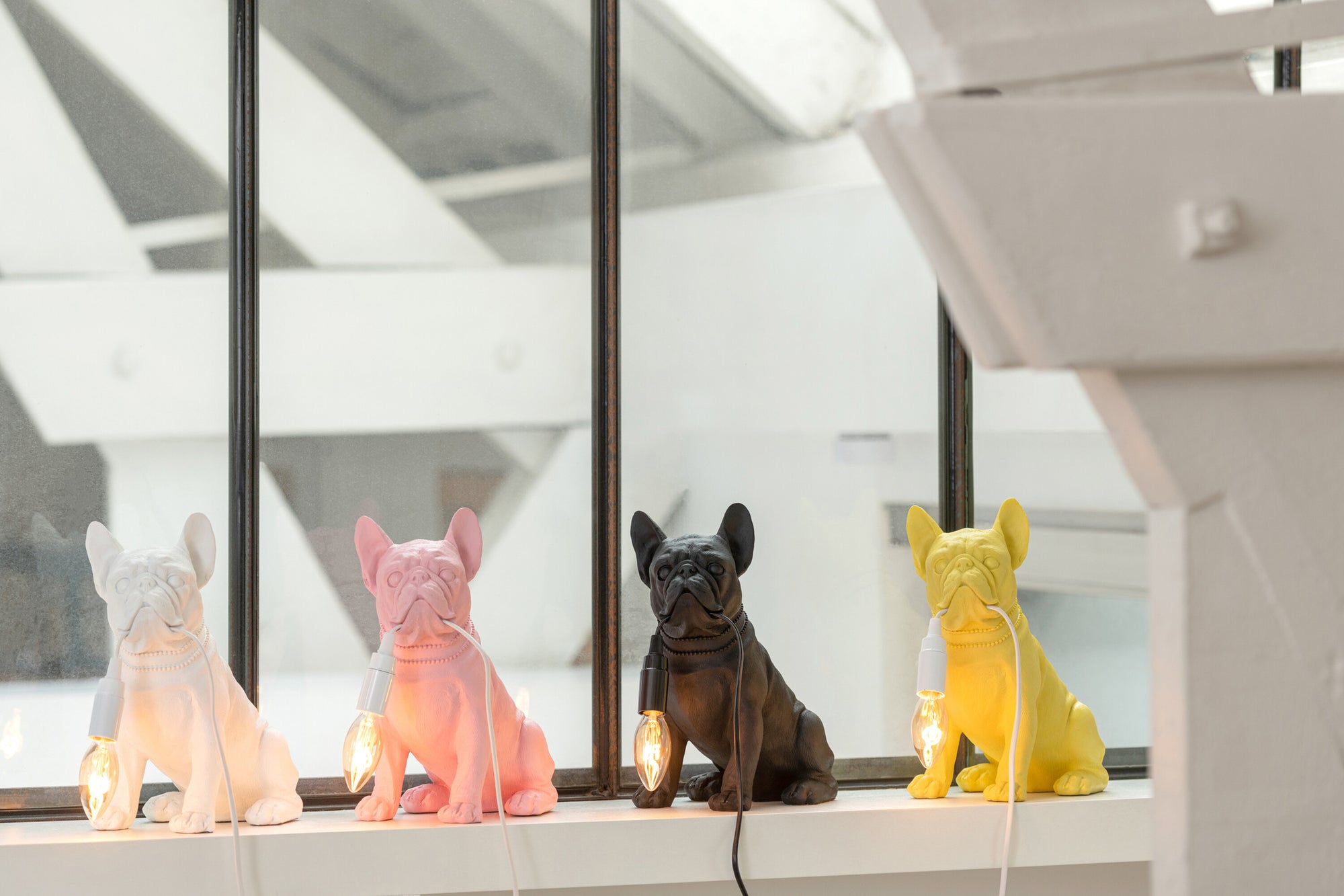 Lamp Bulldog Poly Zwart