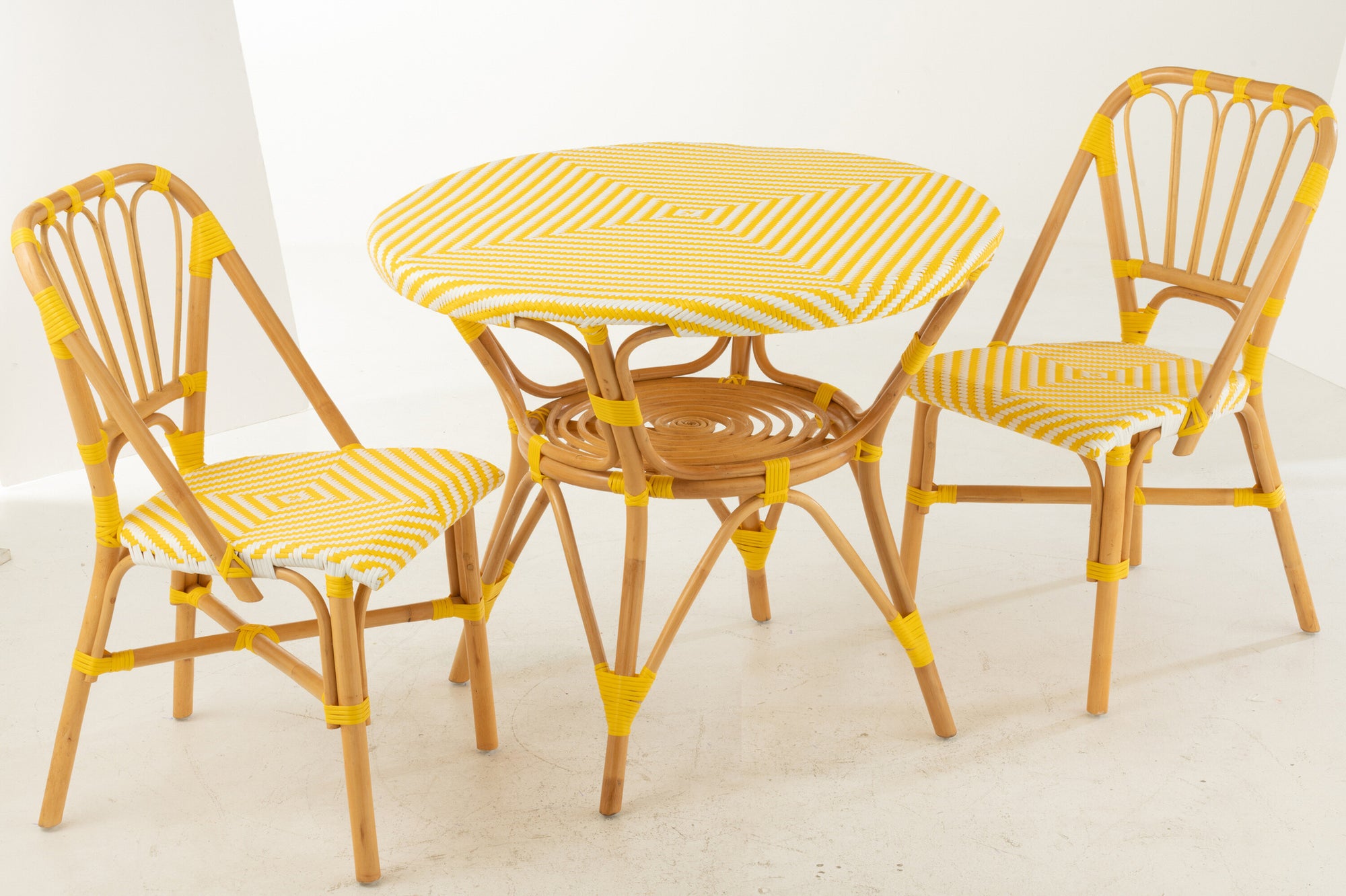 Eettafel rotan geel/wit