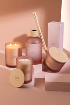 J-Line Scented Candle Accords Essentiels Rose Rêveuse - 28H: